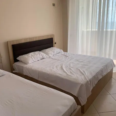 Ake Apartmens Шенджин